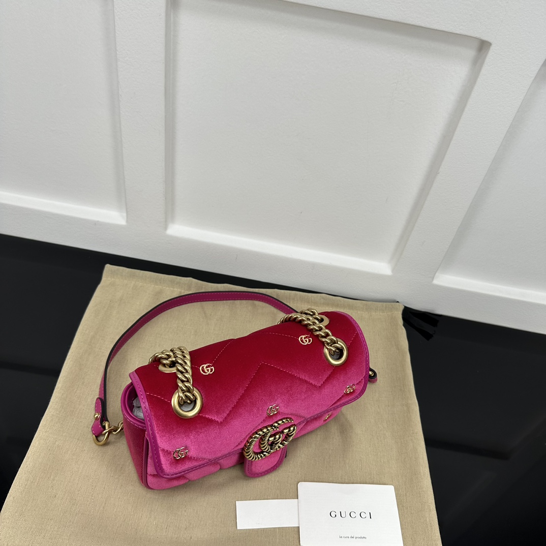 Gucci Satchel Bags